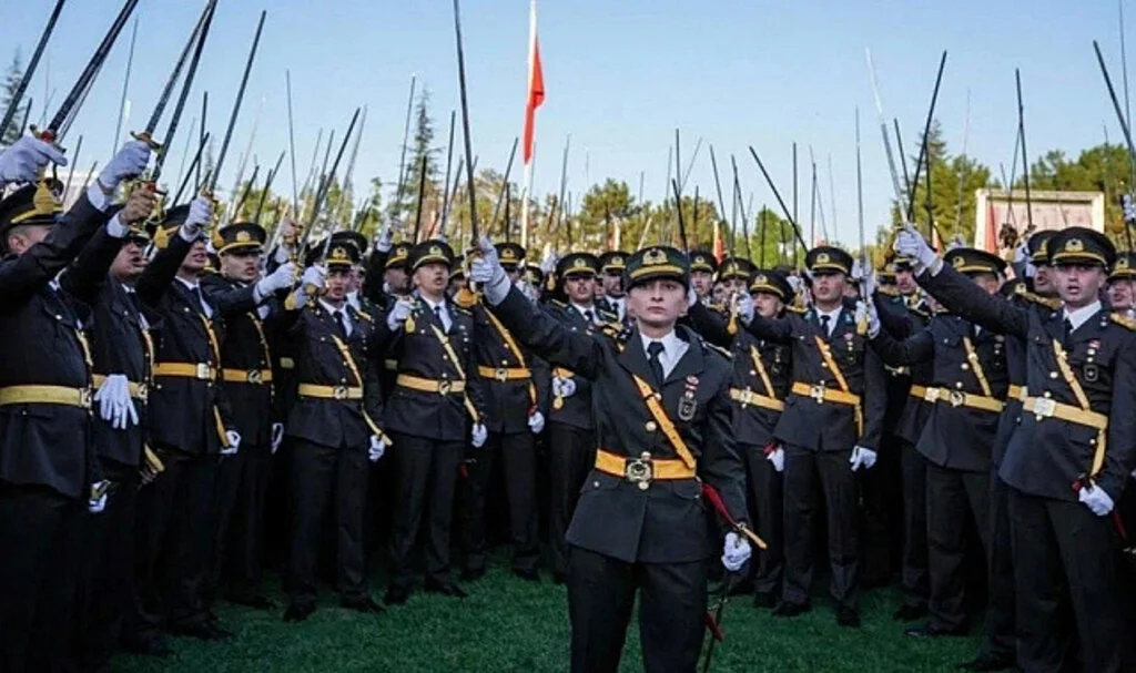 TSK'dan İhraç Edilen Teğmenler, Eğitim Gideri İçin Tazminat Ödeyecek