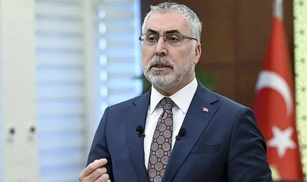 Vedat Işıkhan: “Vesayet Odakları Artık Ortadan Kalkmıştır”