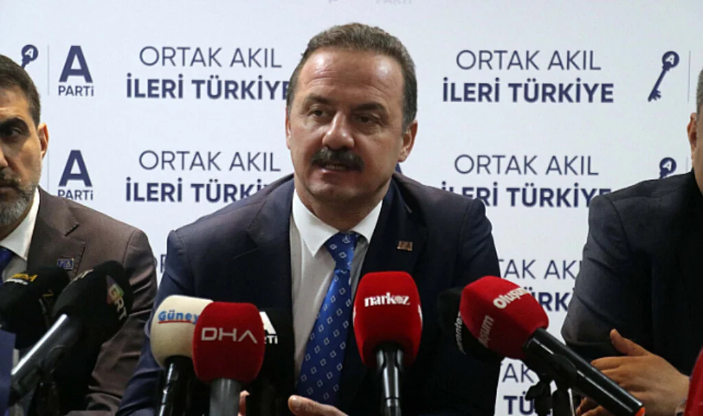 Yavuz Ağıralioğlu: "Siyasette Nesil Değişimi Yaşanacak"