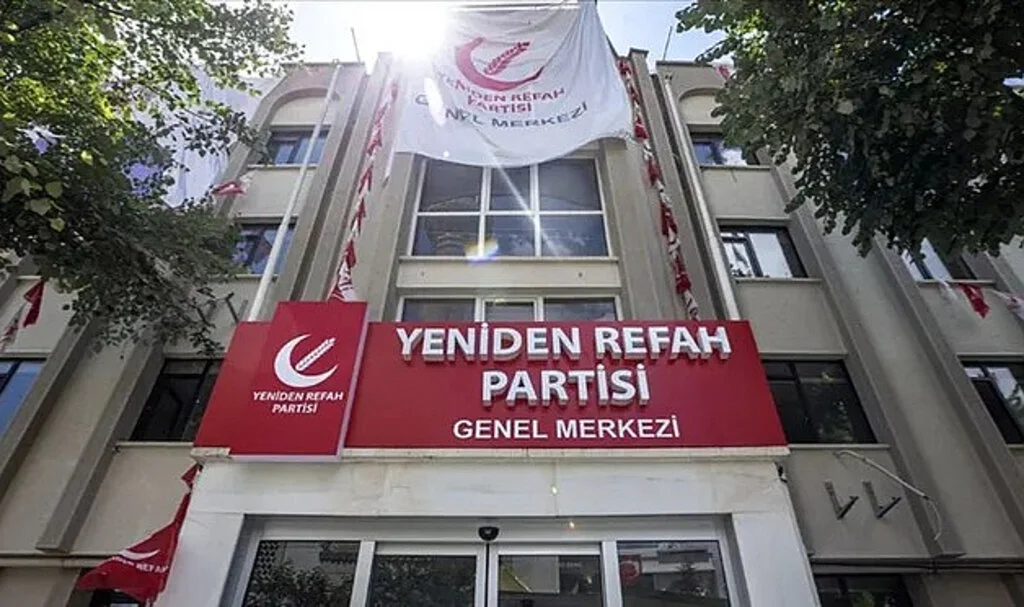 Yeniden Refah Partisi'nden Bir İstifa