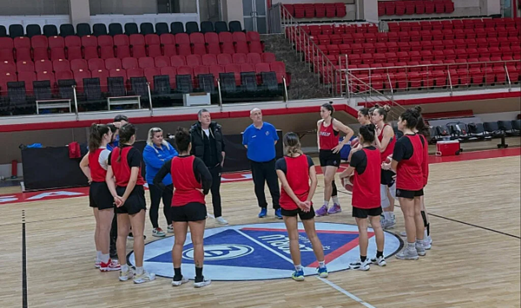 Zorlu Koleji KBBL Play-Off’ta Avantaj Peşinde