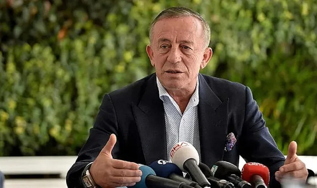 Ali Ağaoğlu Doğum Gününde Kendine Servet Değerinde Hediye!