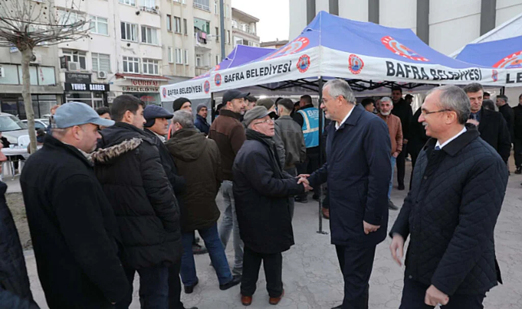 Bafra'da Milletvekili Kırcalı ve Başkan Kılıç, İftar Çadırında Vatandaşlarla Buluştu