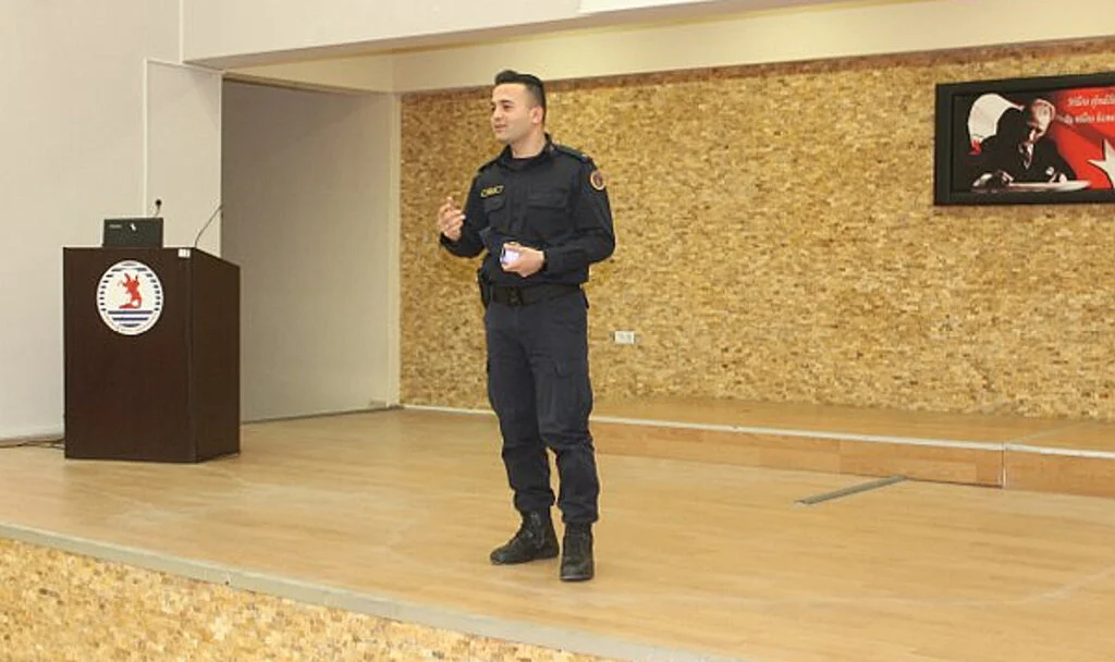 Bafra’da Üniversite Öğrencilerine Siber Güvenlik Semineri