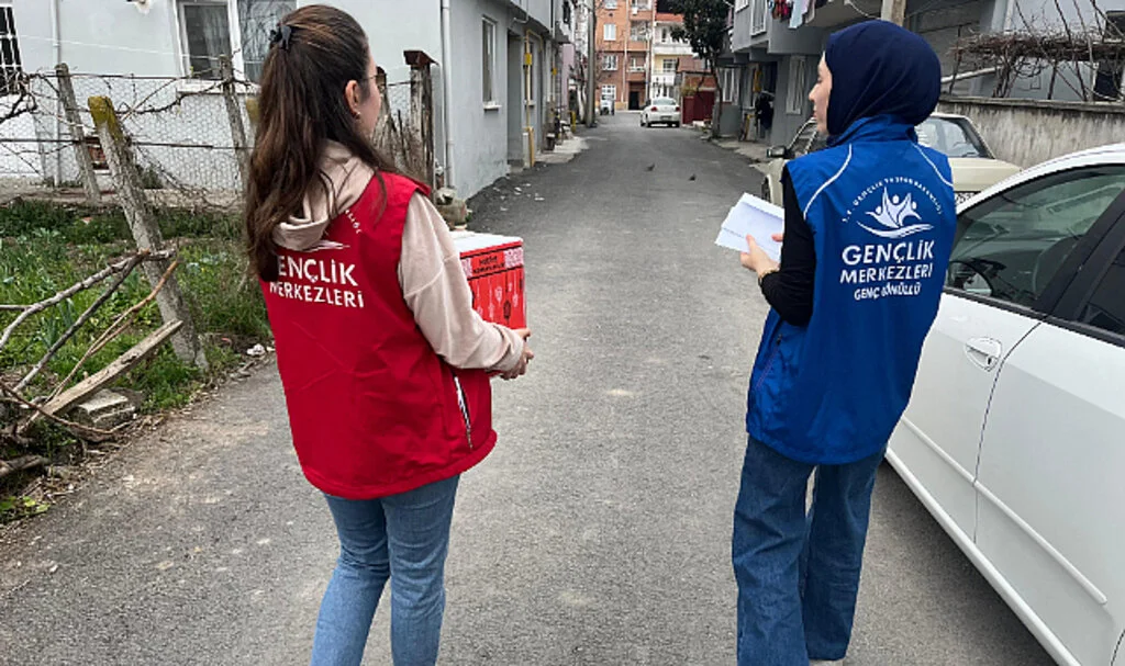Bafra Gençlik Merkezi Gönüllülerinden Ramazan Yardımı