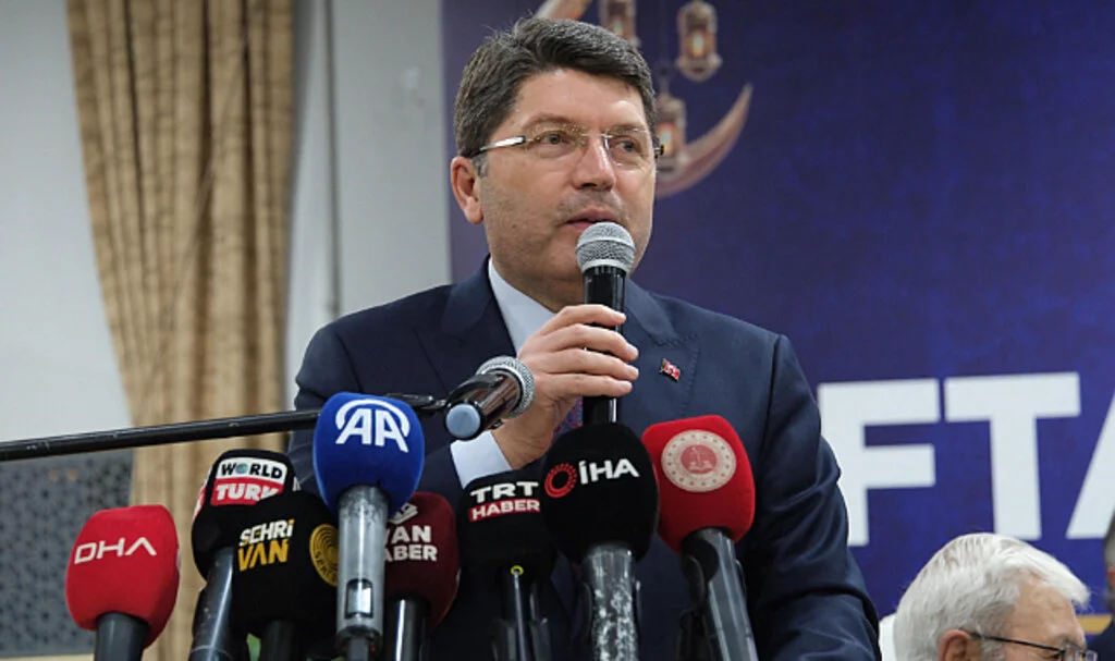 Bakan Tunç: "Terörsüz Türkiye’ye adım atıyoruz"