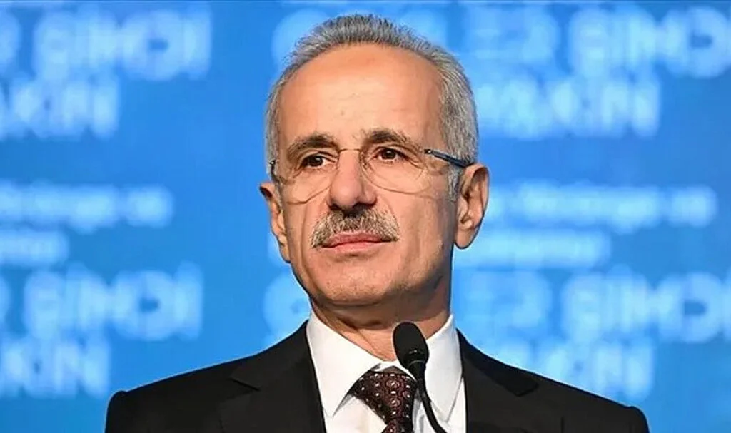 Bakan Uraloğlu’ndan Müjde: Ailelere Özel Otobüs İndirimi! 