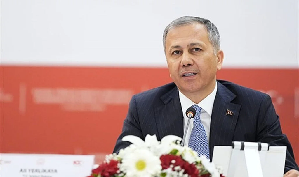 Bakan Yerlikaya: 37 Kişi Sosyal Medya Paylaşımlarından Gözaltında