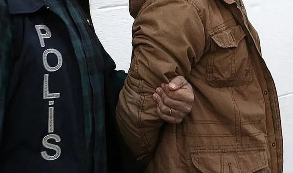 Büyük Vurgun! 108 Yıl Hapis Cezası Olan Şahıs Kıskıvrak Yakalandı