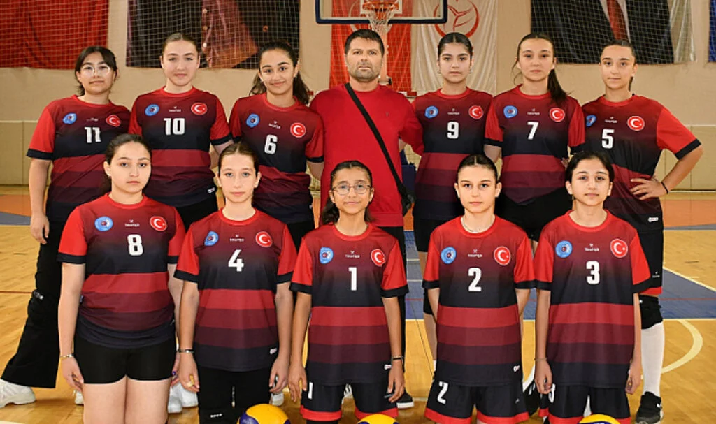 Çarşamba’da Yıldız Kızlar Voleybol Turnuvası Başladı!