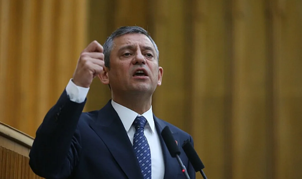 CHP Olağanüstü Kurultaya Gidiyor
