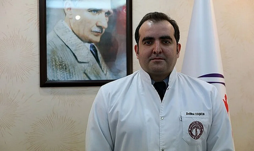 Ergenlik Döneminde Skolyoz Riski! Erken Teşhis Önemli