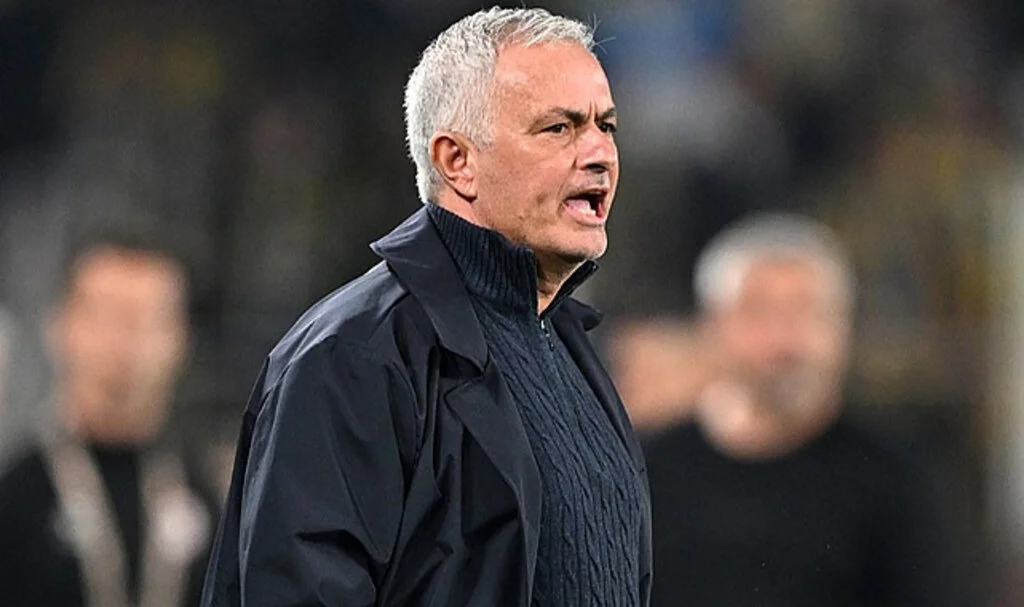 Fenerbahçe'de Mourinho Samsunspor Beraberliğini Değerlendirdi