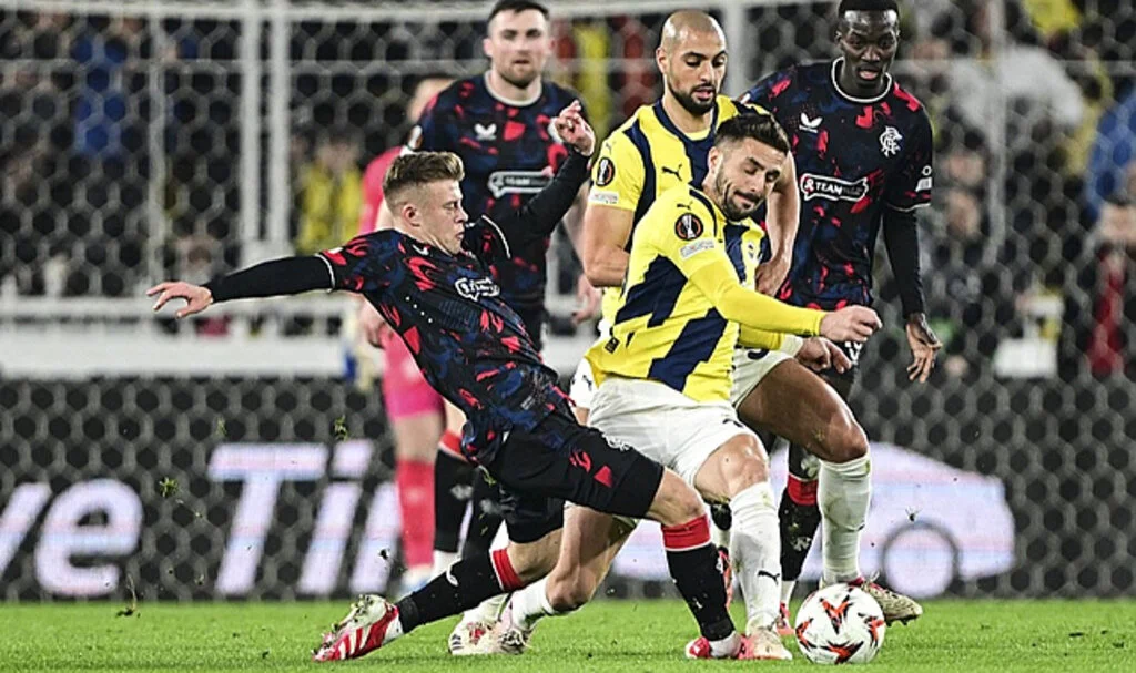 Fenerbahçe, Rangers Karşısında 3-1 Kaybetti! Tur Zora Girdi