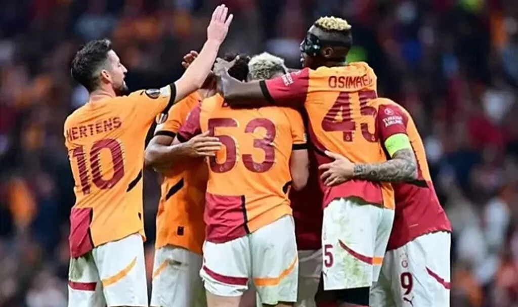 Galatasaray’da Ayrılık Rüzgarı! İki İsim Gözden Çıkarıldı...