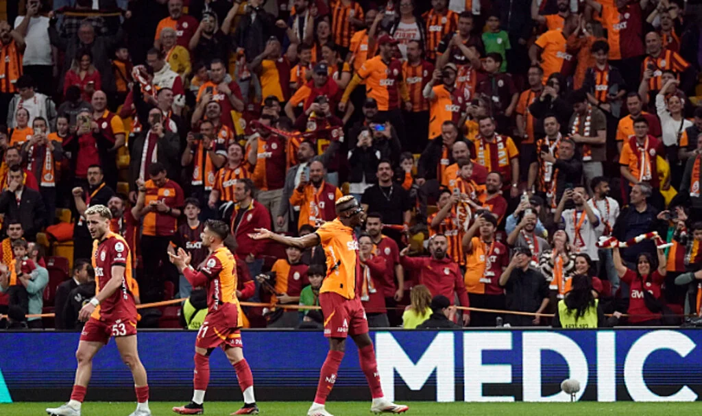Galatasaray'dan Fenerbahçe’ye 10 Puan Fark!