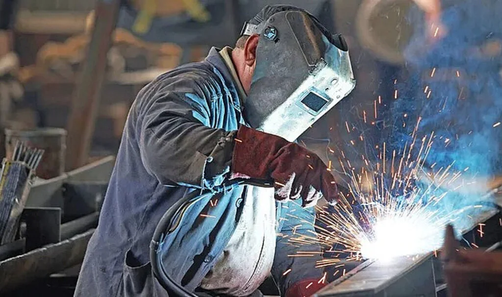 HAK-İŞ’ten Yeni Öneri: Asgari Ücrette Kamu Etkisi Azaltılmalı