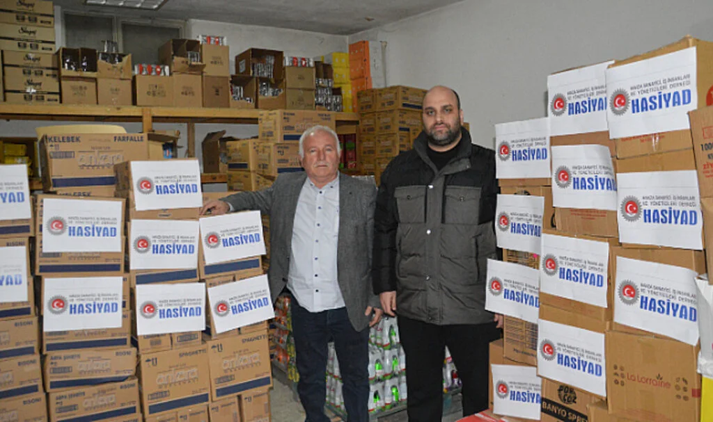 Havza'da 400 Aileye Ramazan Kolisi Desteği
