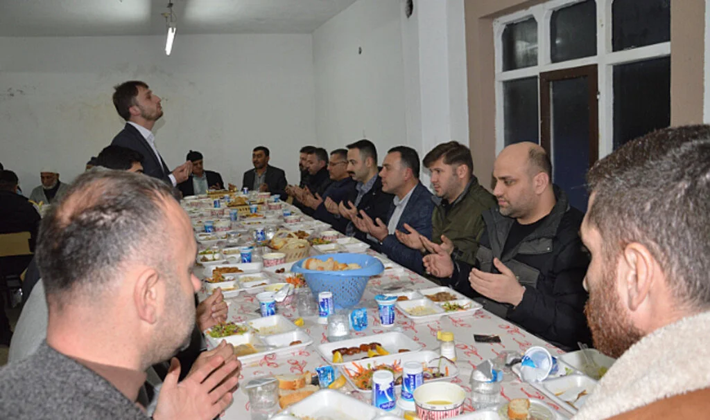 Havza’da Birlik ve Beraberlik İftarı! Mahalle Halkı Buluştu