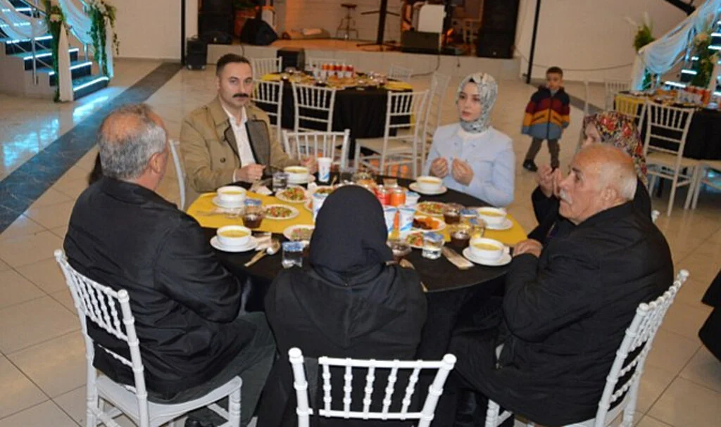 Havza Kaymakamlığı Şehit Yakınları ve Gazilere İftar Verdi