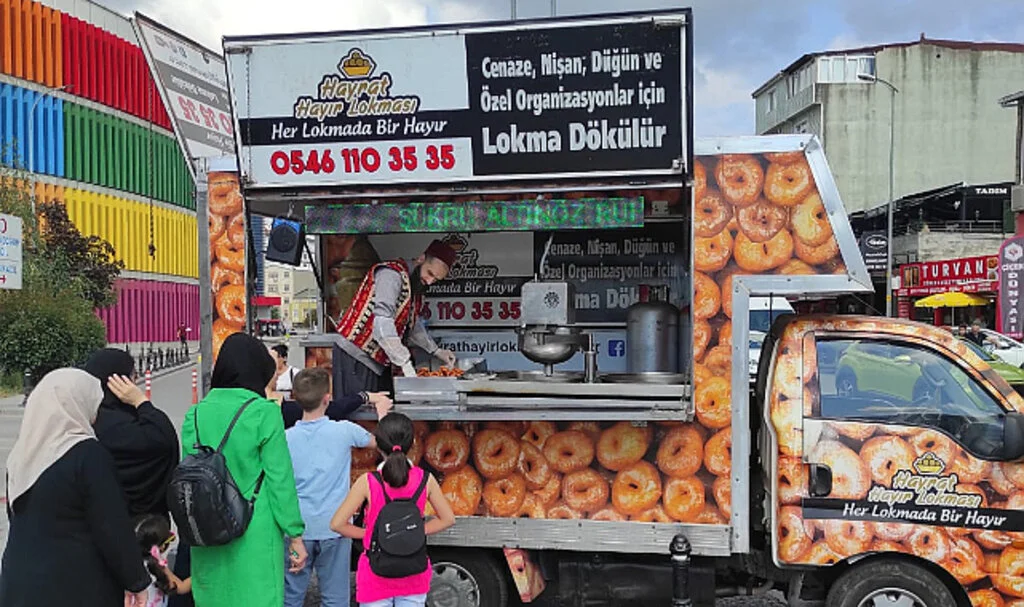 Hayır Lokması Geleneği: Geçmişten Günümüze LokmaHayrı