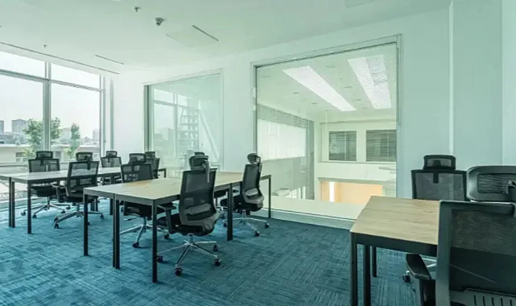 Hazır Ofis Çalışma Alanları: Kimler İçin Uygun?