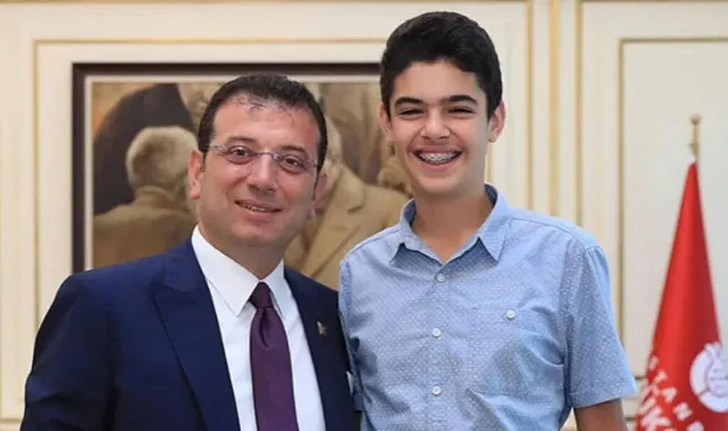 'Her Şey Çok Güzel Olacak' sloganının mimarı Berkay Gezgin gözaltına alındı