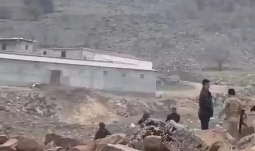 Katliam gibi silahlı kavga! 3 kişi öldü, yaralılar var