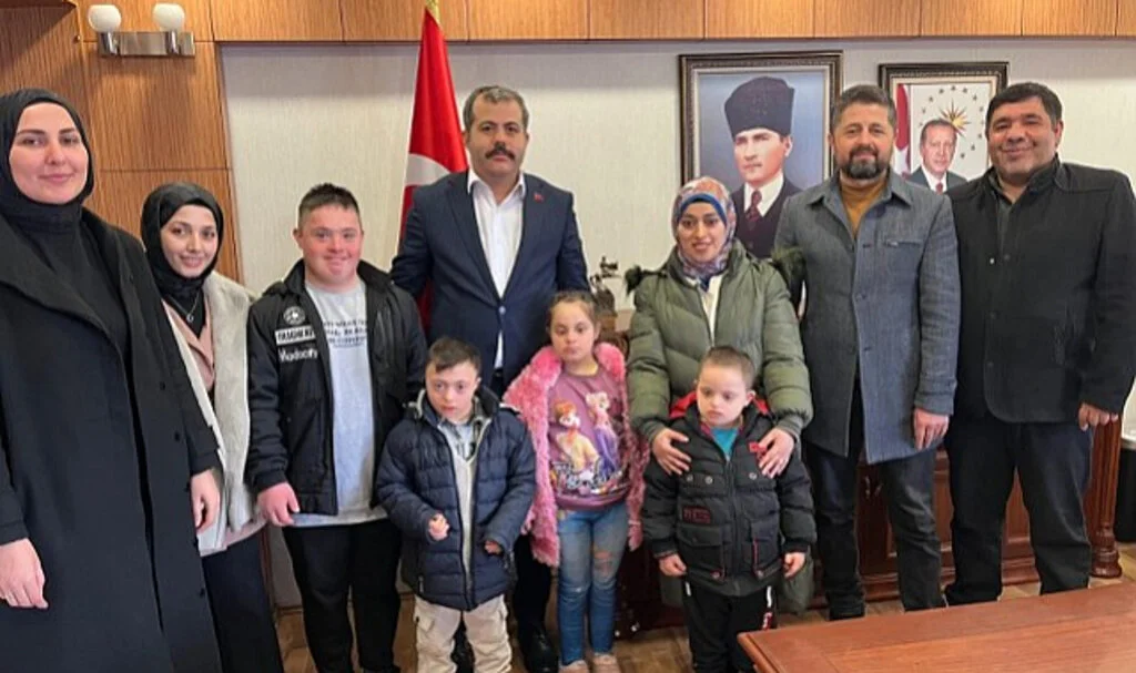 Kaymakam Kaya’ya Down Sendromlu Çocuklardan Ziyaret