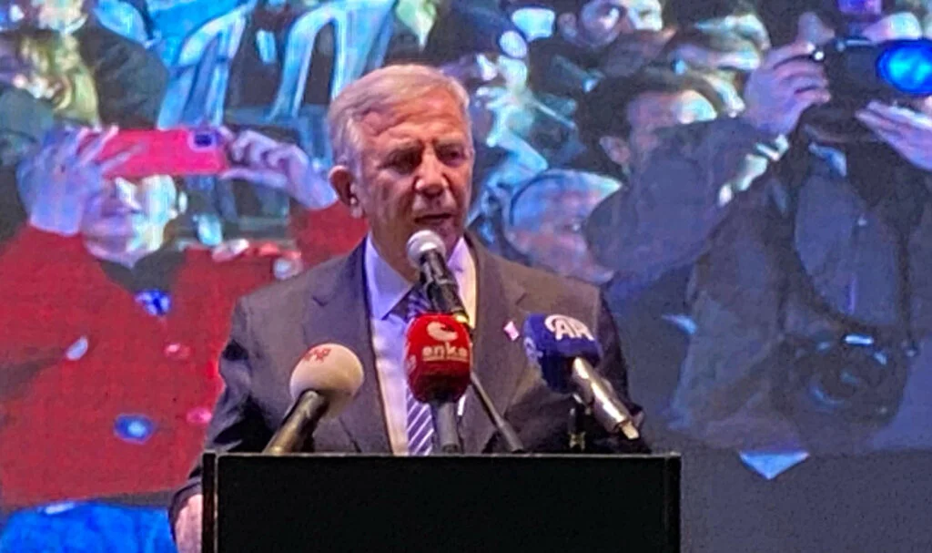 Mansur Yavaş: “Ekrem İmamoğlu’nun Yanında Olacağım”
