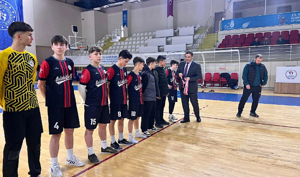 Okul Sporları Futsal Finalinde Şampiyon Ali Fuat Başgil