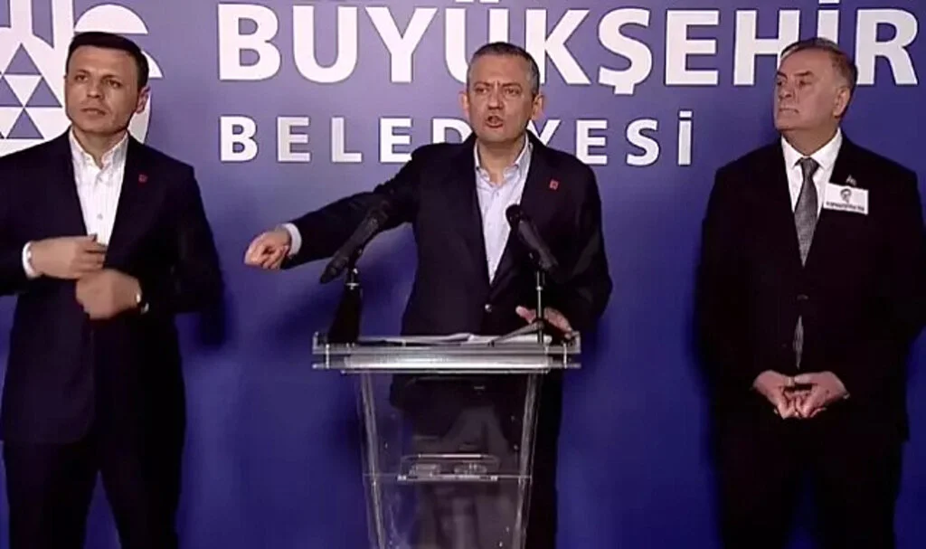 Özgür Özel’den İstanbul'a Kayyum İddiası! İşte O İsim...