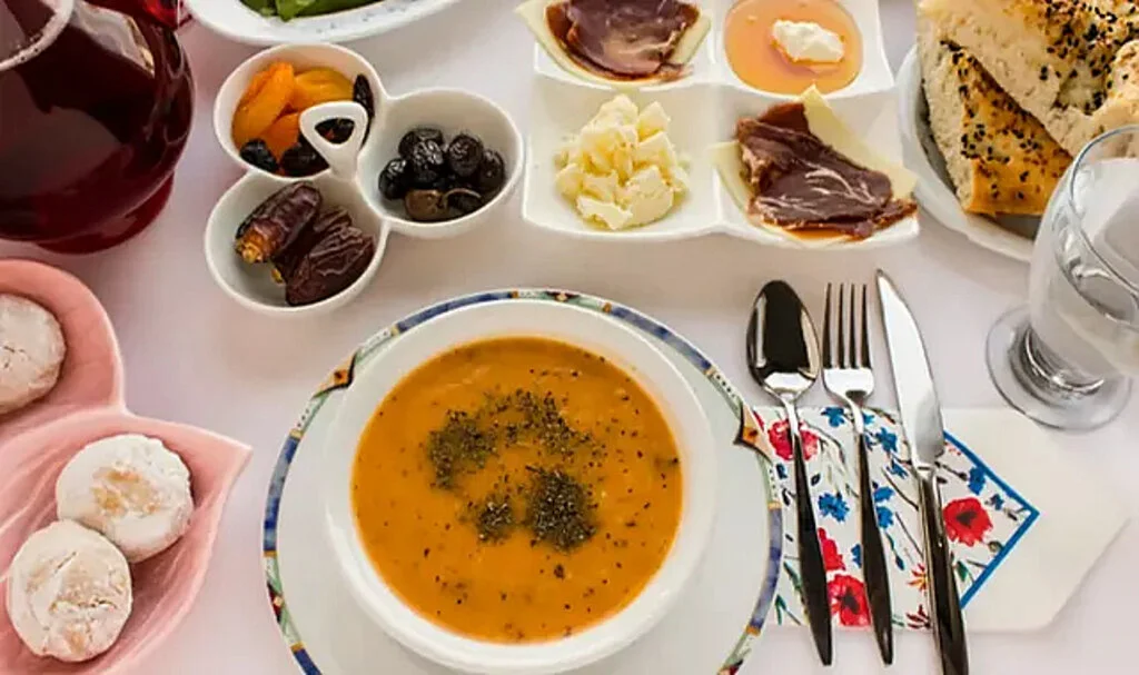Ramazan'ın ikinci günü iftar menüsü… Hem doyurucu hem kolay iftar yemeği menüsü tarifi