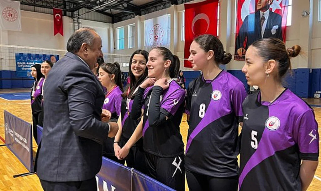 Salıpazarı’nda Voleybol Heyecanı Sona Erdi