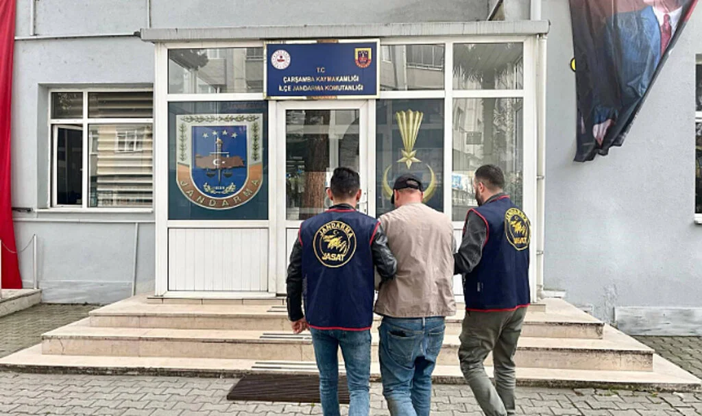 Samsun’da 10 Yıl Hapisle Aranan 2 Hükümlü Yakalandı