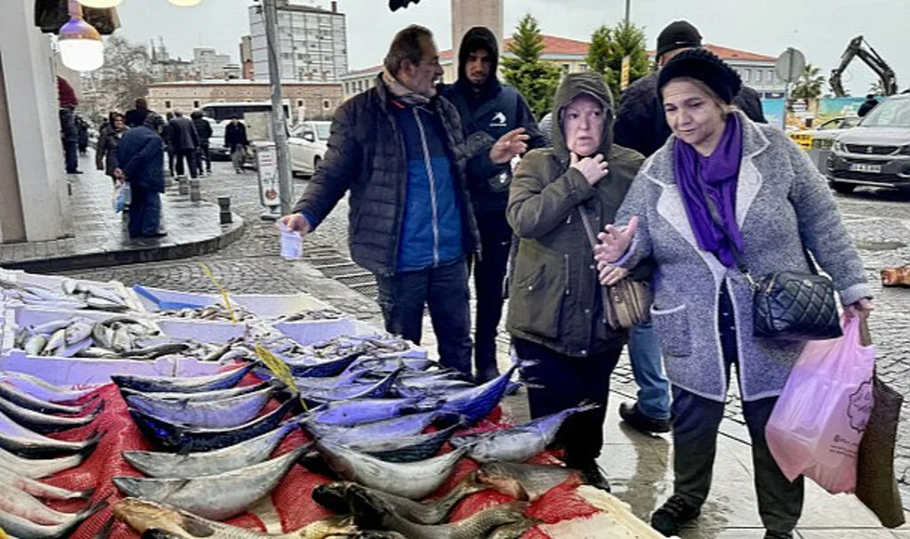 Samsun’da Av Yasağı Öncesi Balık Tezgahları Boşaldı