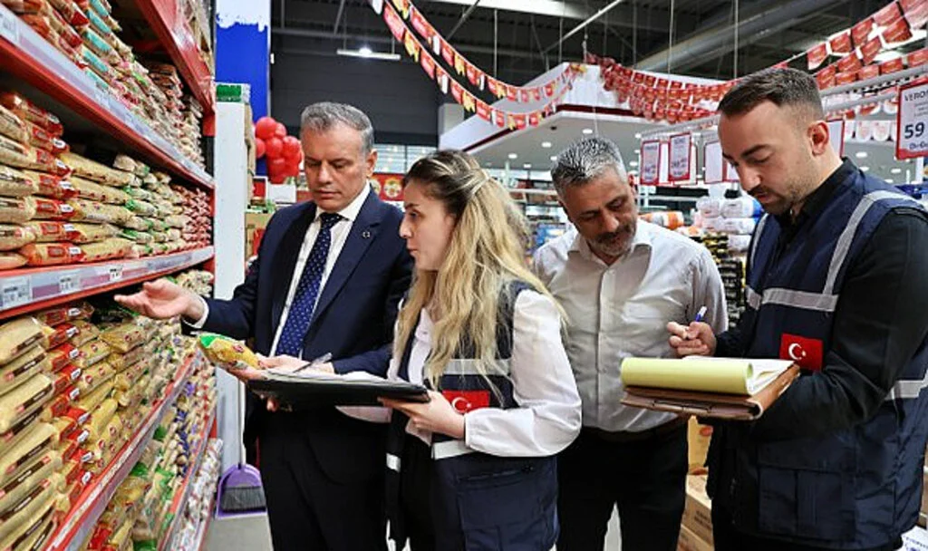 Samsun’da Bayram Öncesi Marketlerde Fiyat Denetimi
