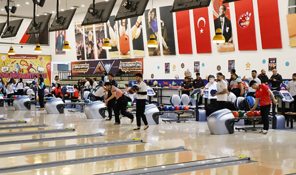 Samsun’da Bowling Heyecanı: Üniversiteli Sporcular Yarışıyor!