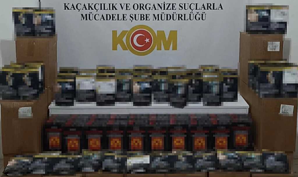 Samsun'da Kaçak Tütün ve Nargile Kömürü Operasyonu!