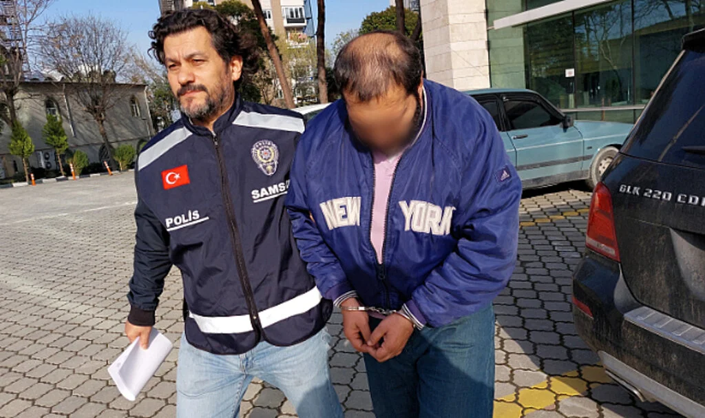 Samsun'da Konuşma Bahanesiyle Telefon Çalan Hırsız Tutuklandı