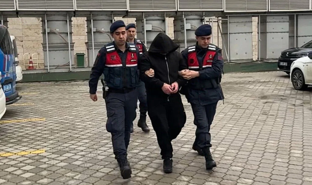 Samsun'da Likit Esrarla Yakalanan Şüpheli Tutuklandı