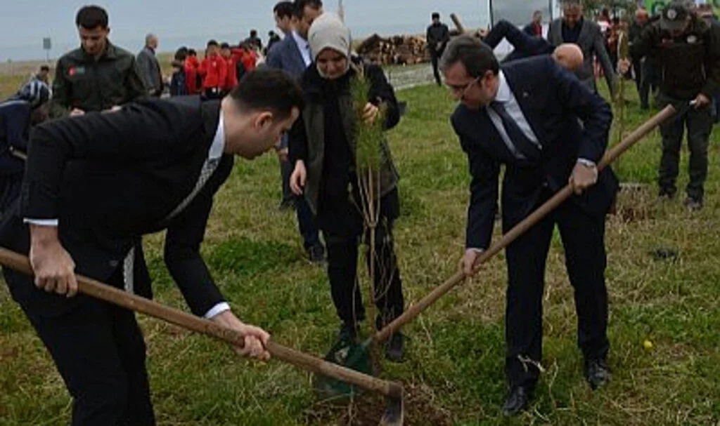 Samsun'da Şehit Savcı Mehmet Selim Kiraz Anısına Fidan Dikildi
