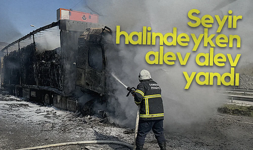 Samsun'da Seyir Halindeki Karton Yüklü Tır Alev Aldı