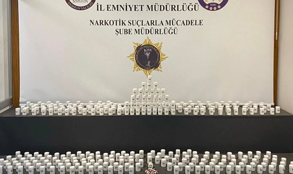 Samsun’da Uyuşturucu Operasyonu! 18 Bin Sentetik Hap Ele Geçirildi