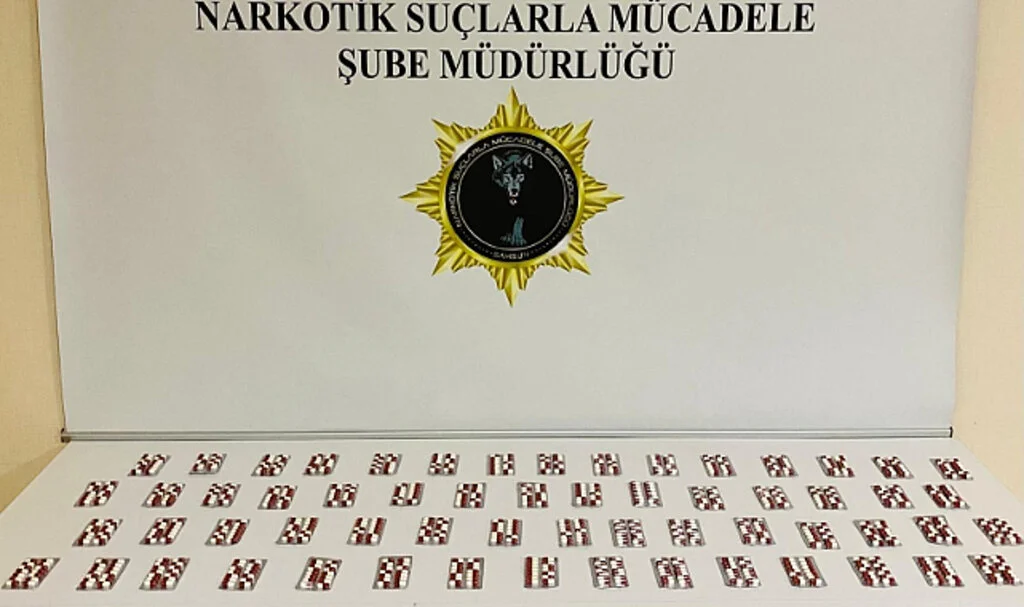 Samsun'da Uyuşturucu Operasyonu: 840 Sentetik Ecza Ele Geçirildi