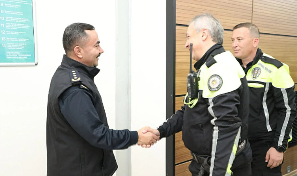 Samsun İl Emniyet Müdürü Ahmet Arıbaş Trafik Ekiplerini Ödüllendirdi