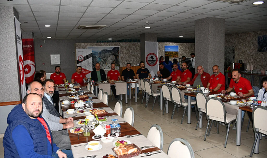 Samsun Otomobil Spor Kulübü Üyeleri İftarda Buluştu!