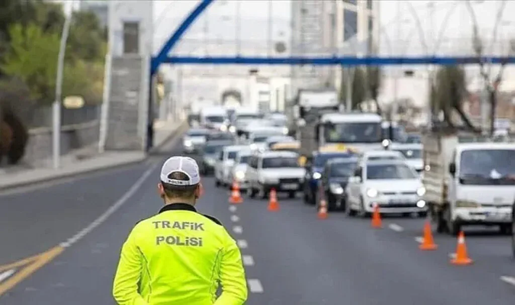 Son dakika... Valilik duyurdu: İstanbul'da bazı yollar trafiğe kapatıldı