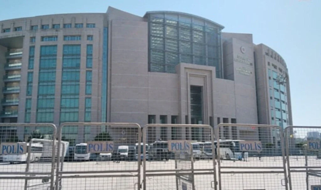 Valilik Duyurdu: Çağlayan’a Giden Yollar Kapalı