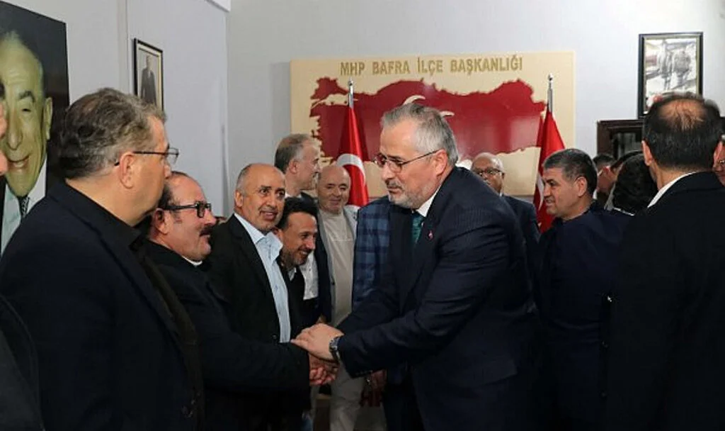 AK Parti Bafra Teşkilatı’ndan MHP’ye Bayramlaşma